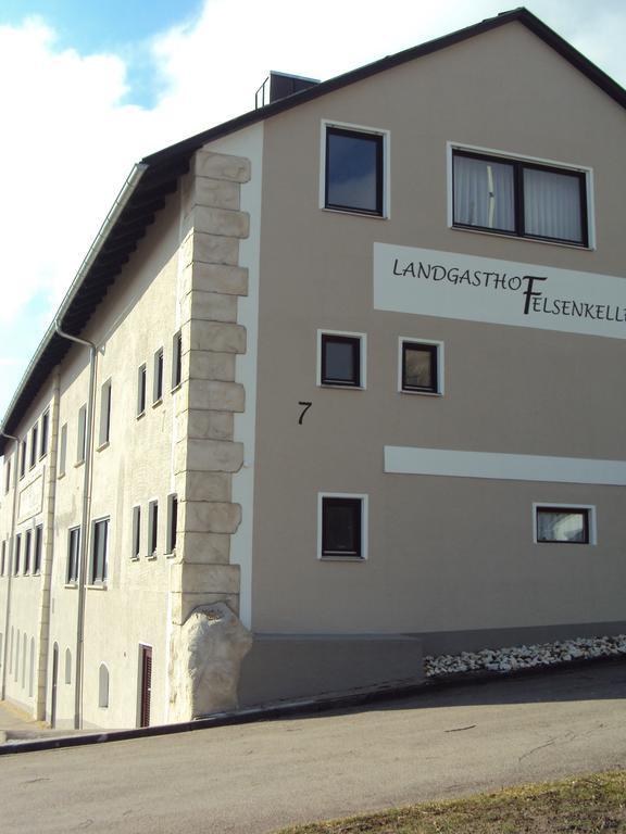 Landgasthof Felsenkeller Dinkelsbühl Eksteriør billede